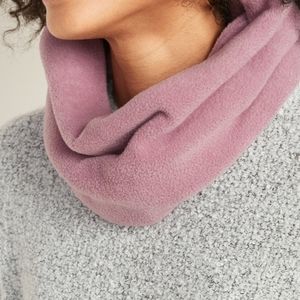 🆕️ Old Navy Fleece Tube Scarf